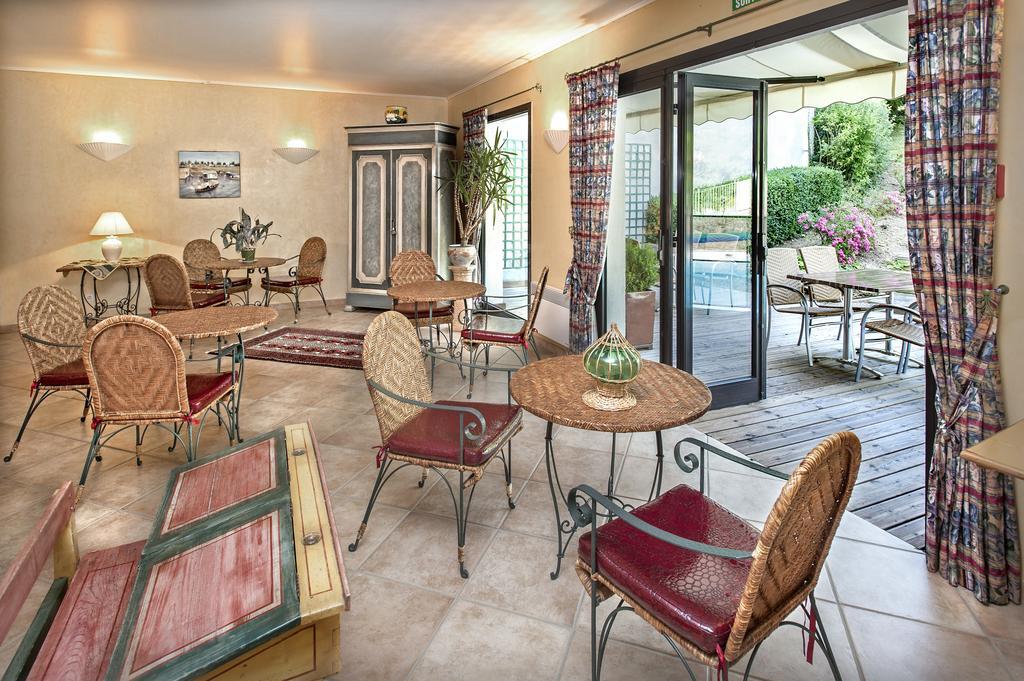 Logis Hotel Restaurant Le Mont Aigoual Meyrueis Zewnętrze zdjęcie